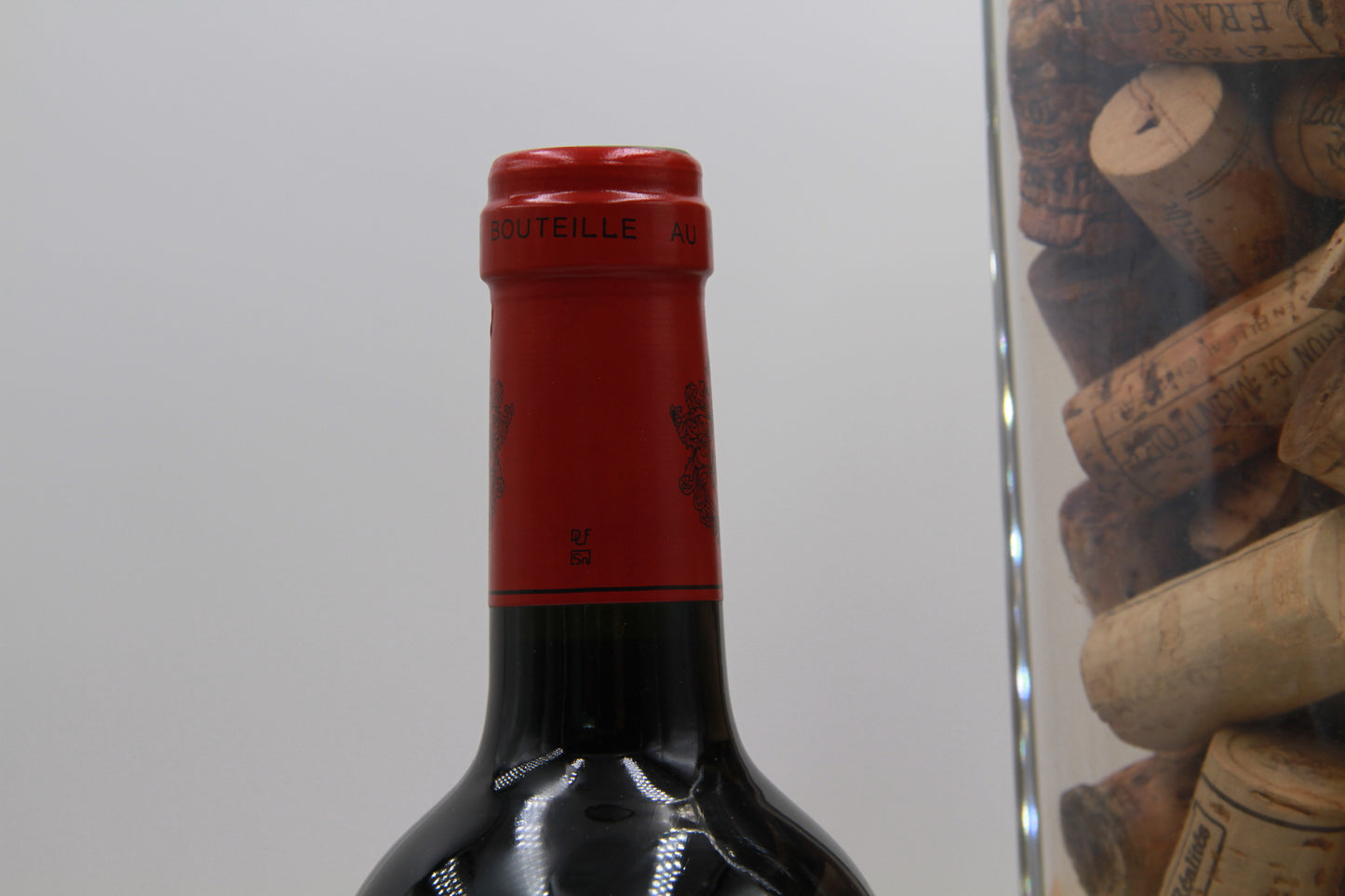 Château Montrose Grand Cru Classé Saint Éstephe. 2005