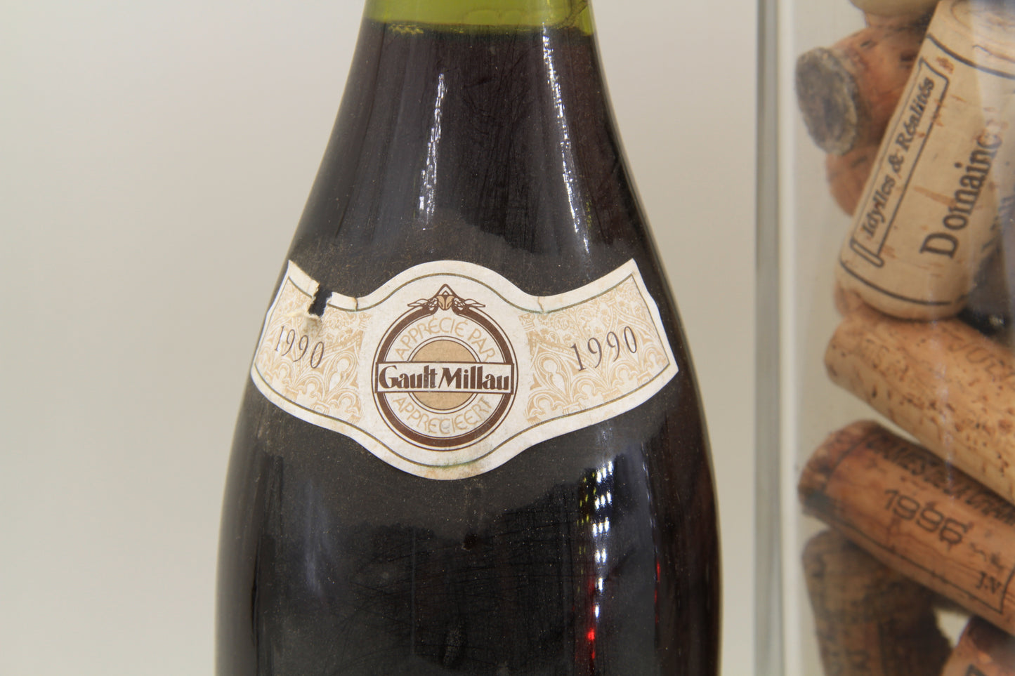- Savigny Les Beaune ** 1990 ** Louis D'Armont - Eric-Dixvins