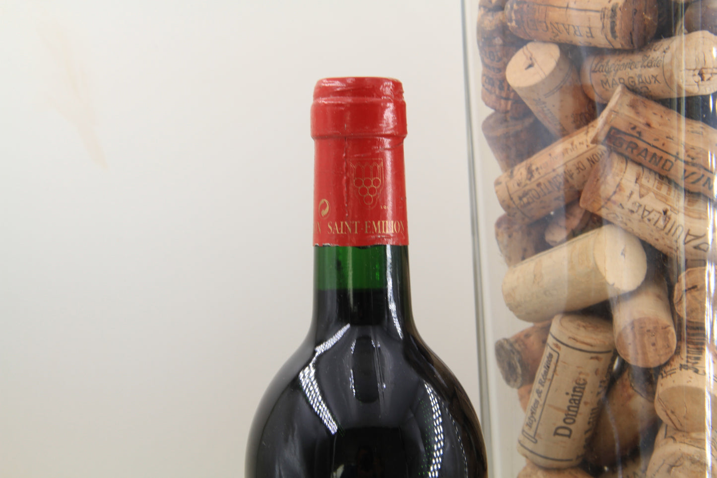 - Chateau Magnan La Gafelière ** 1994 ** Saint Emilion Grand Cru - Eric-Dixvins