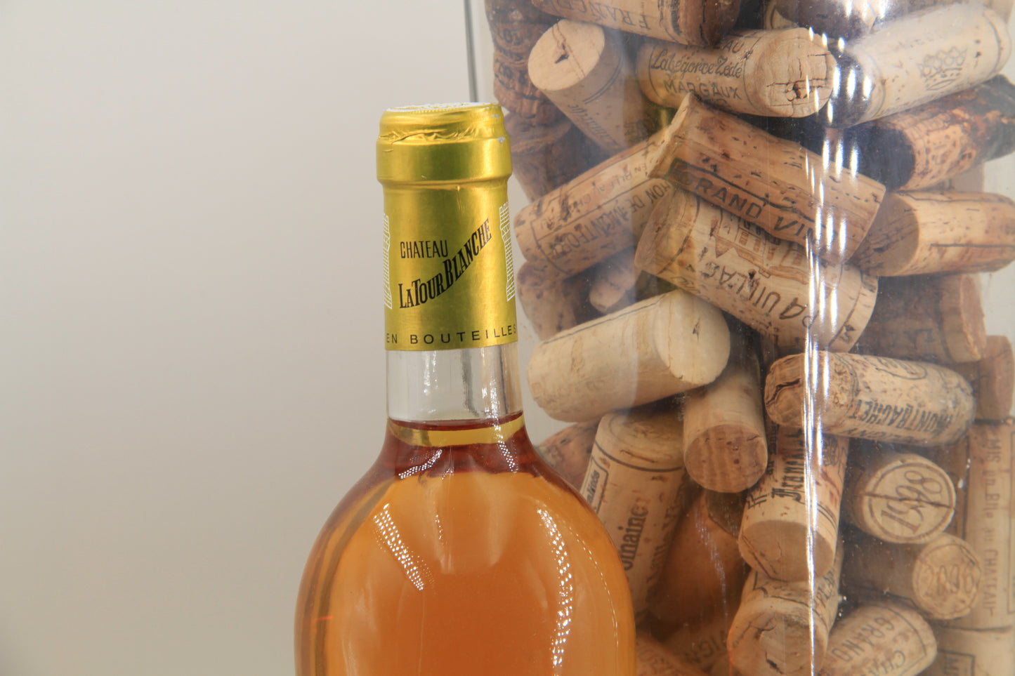- Chateau La Tour Blanche ** 1998 ** 1er Grand Cru Classé Sauternes - Eric-Dixvins