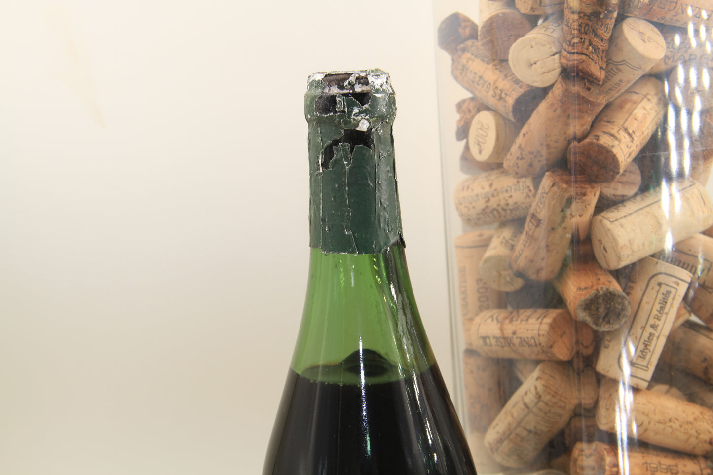 Chambertin Grand Cru ** 1935 ** Georges Guiffray - Eric-Dixvins
