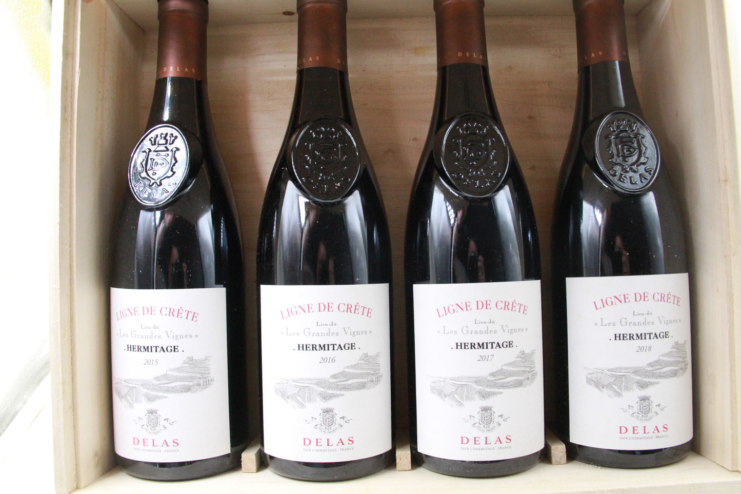 Coffret Hermitage "Ligne De Crête". ** 2015-2016-2017-2018 ** Delas - Eric-Dixvins