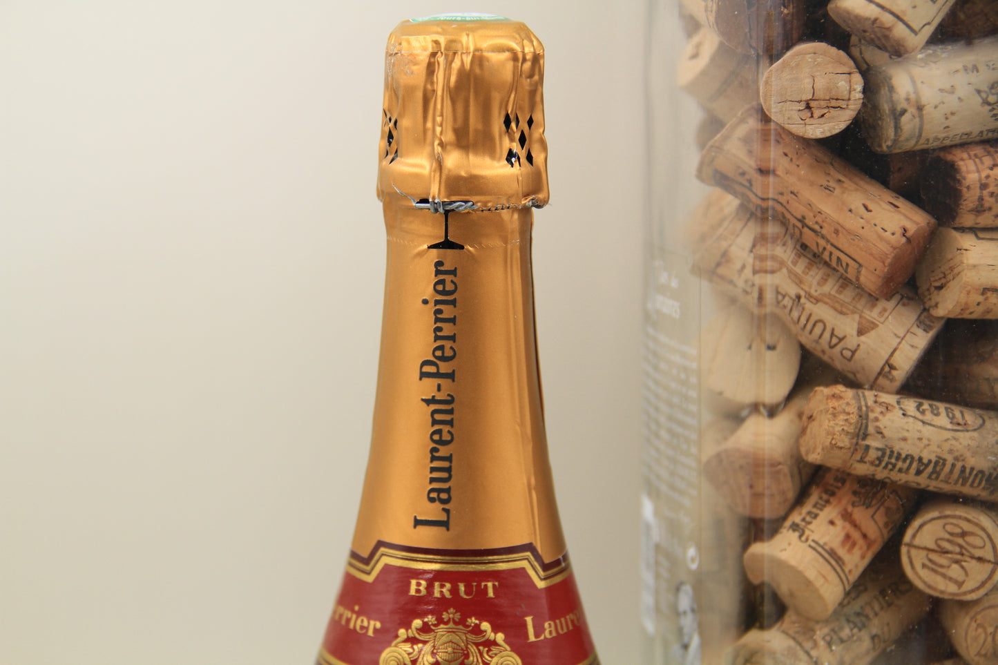 Champagne Laurent Perrier ** 90 TIES ** Brut L P - Eric-Dixvins