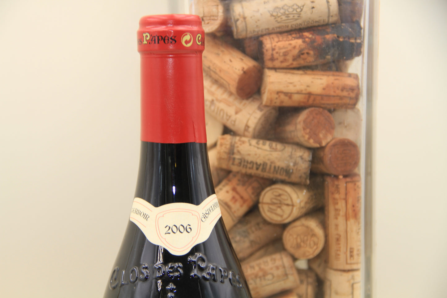- Chateauneuf du Pape **2006 ** Clos des Papes - Eric-Dixvins