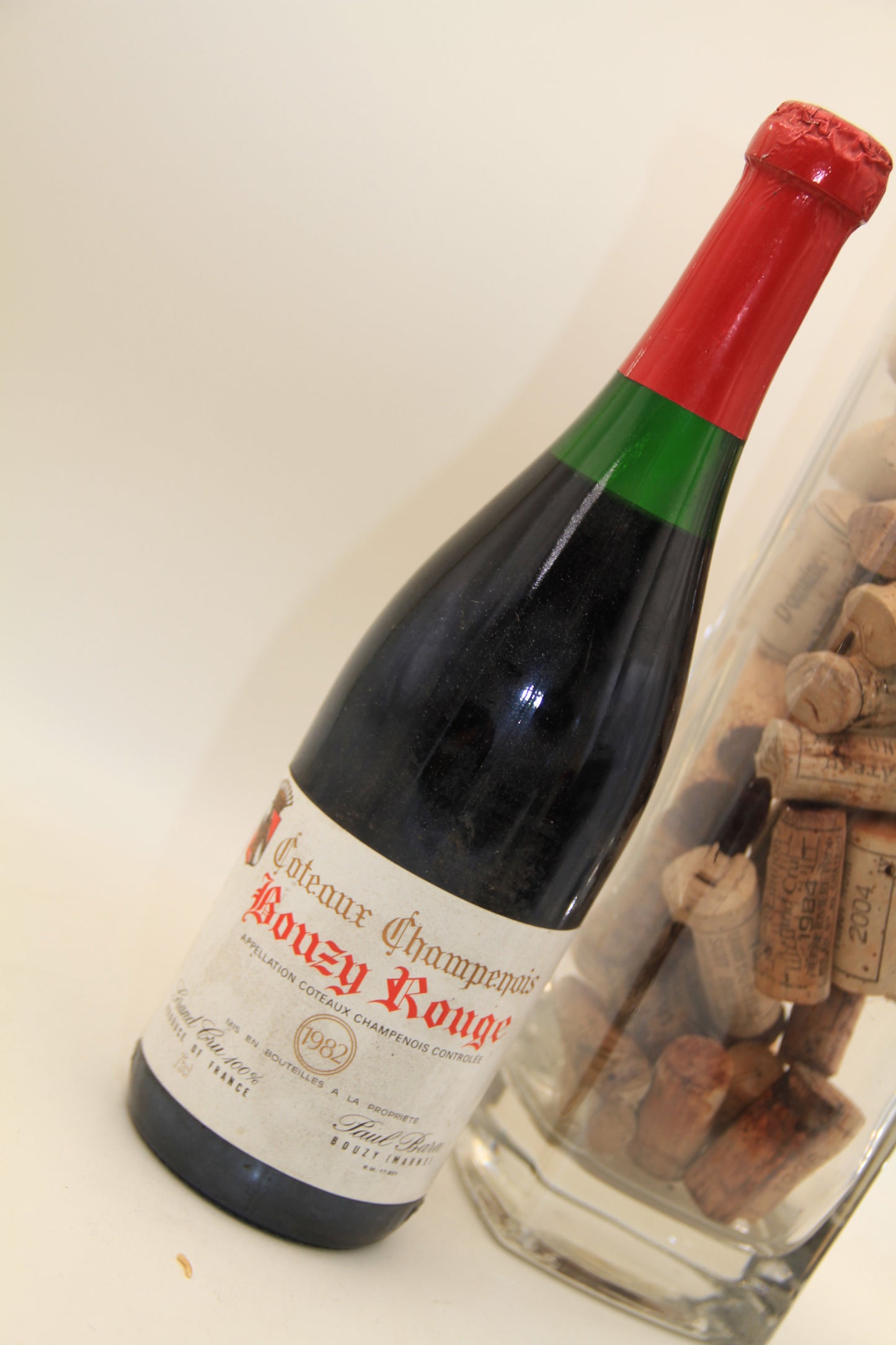 Bouzy Rouge ** 1982 ** Paul Bara. Coteaux Champenois - Eric-Dixvins