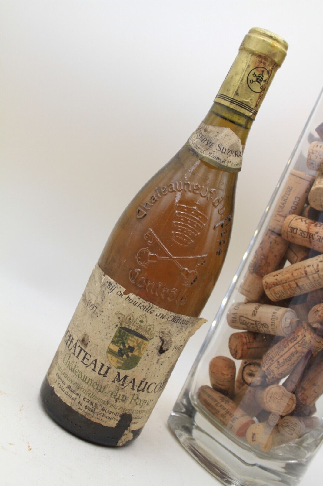 - Chateauneuf Du Pape " Reserve Suzeraine " ** 1997 ** Chateau de Maucoil - Eric-Dixvins