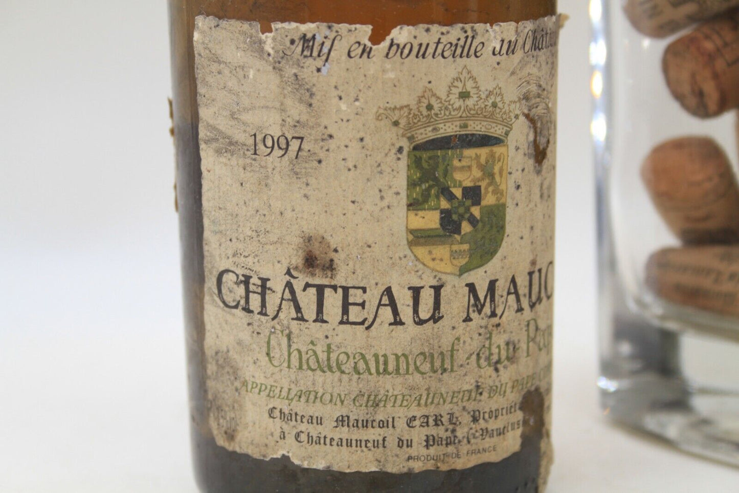 - Chateauneuf Du Pape " Reserve Suzeraine " ** 1997 ** Chateau de Maucoil - Eric-Dixvins