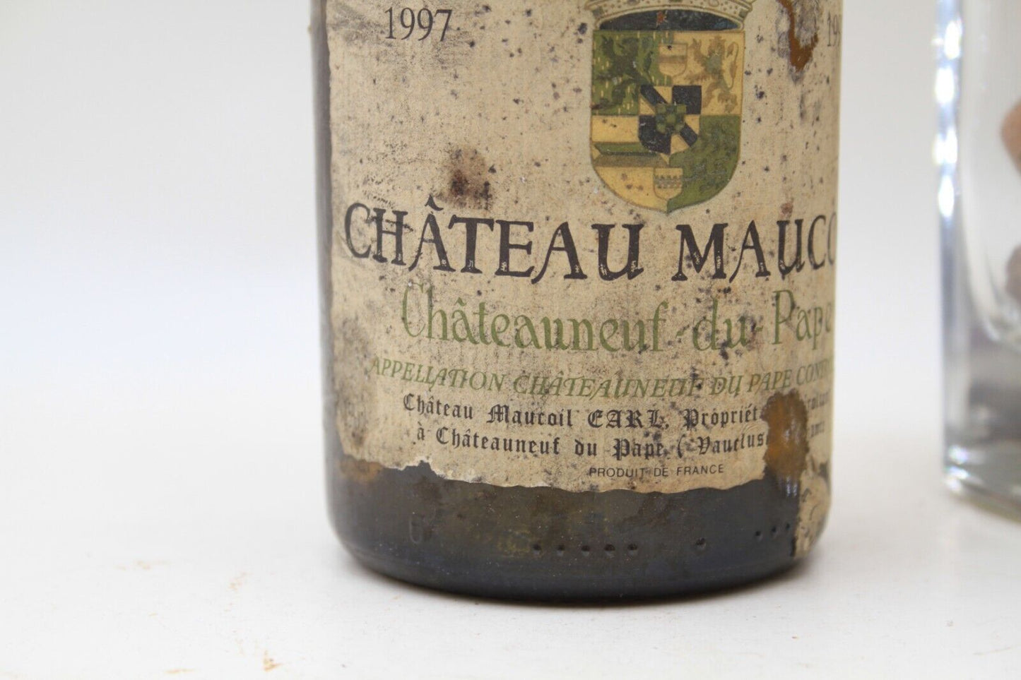 - Chateauneuf Du Pape " Reserve Suzeraine " ** 1997 ** Chateau de Maucoil - Eric-Dixvins