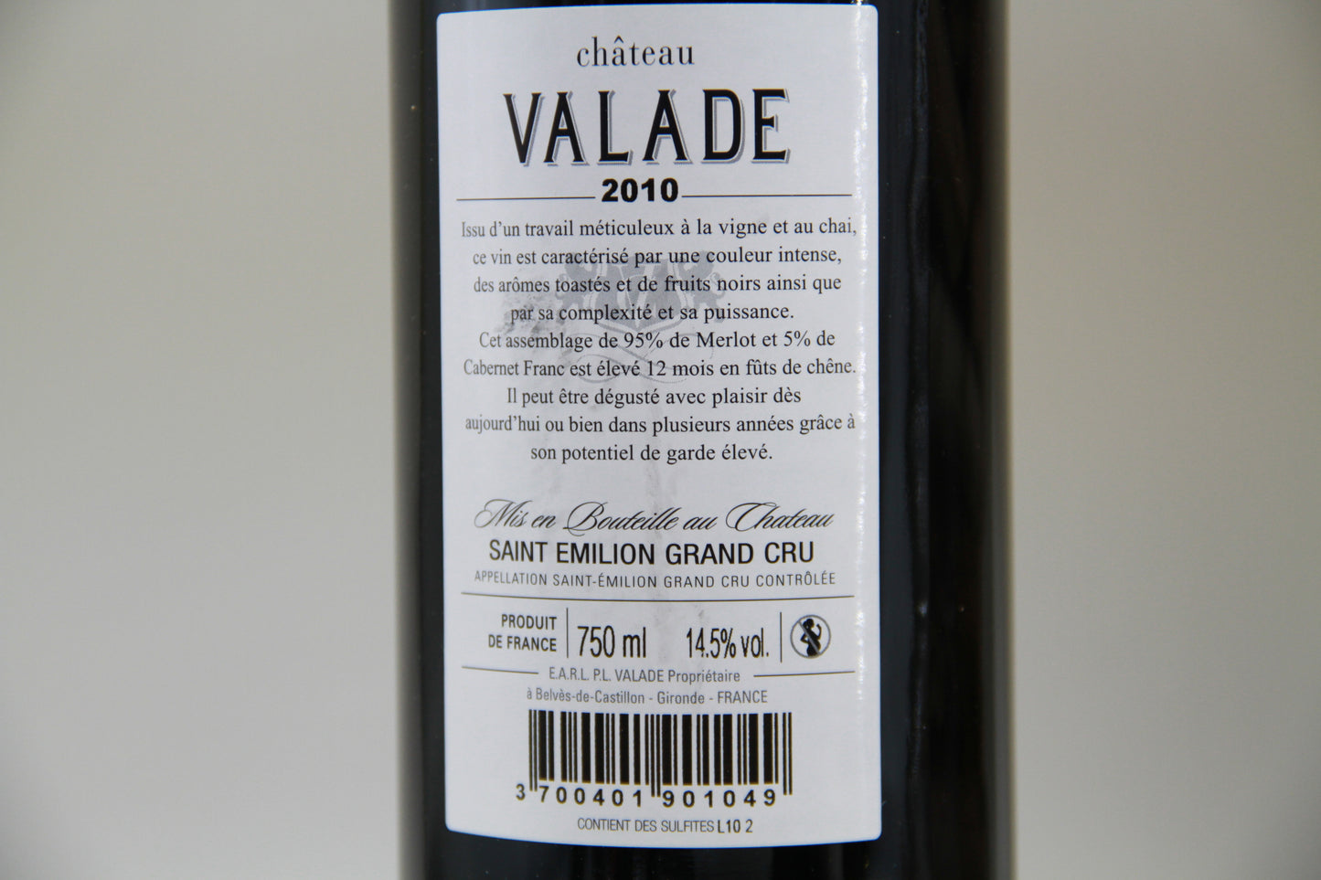 Chateau Valade  ** 2010 **  Grand Cru  Saint Emilion - Eric-Dixvins