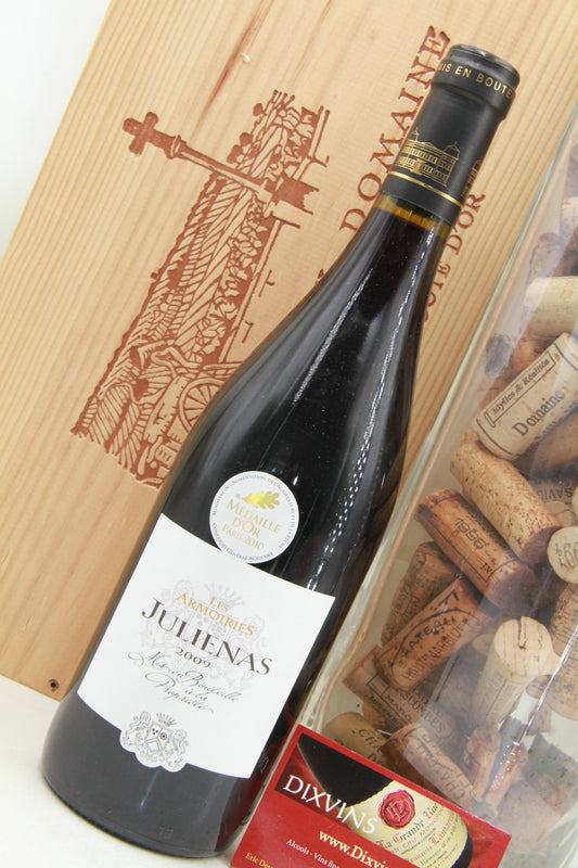 Julienas    Les Armoiries    Chateau du Bois De La Salle    2009