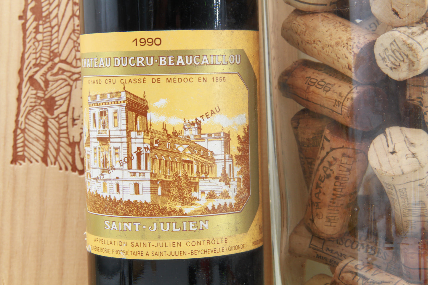 Chateau Ducru-Beaucaillou.   Grand Cru Classé  Saint Julien.      1990