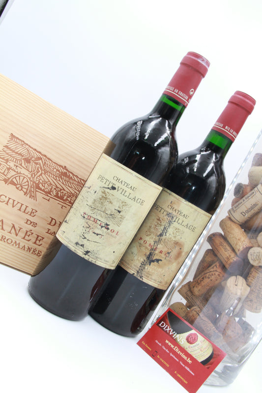 Chateaau Petit Village   pomerol.    1993 lot 2 bouteilles