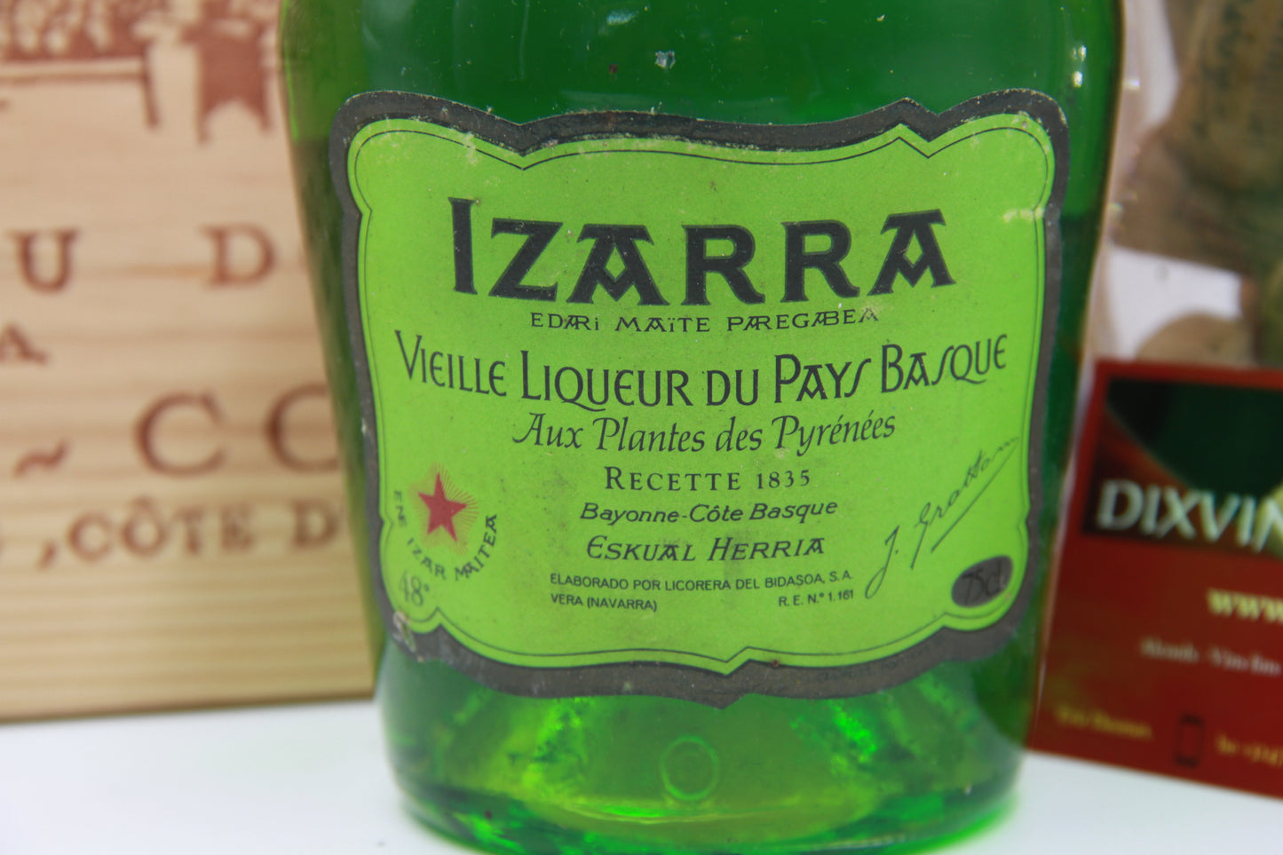Izarra  48°. bouteille de 1975