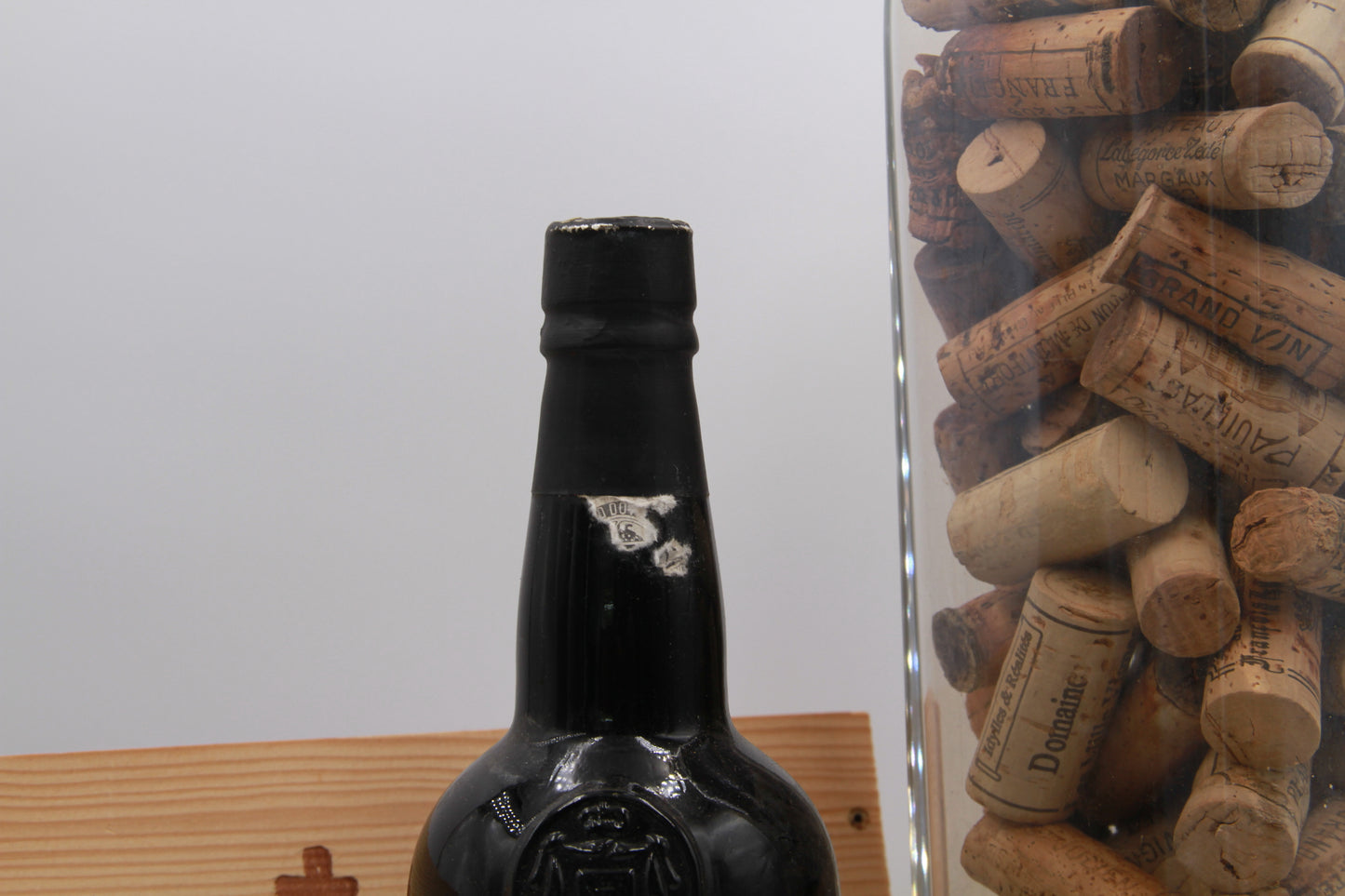 Porto   Delaforce    Vintage 1970