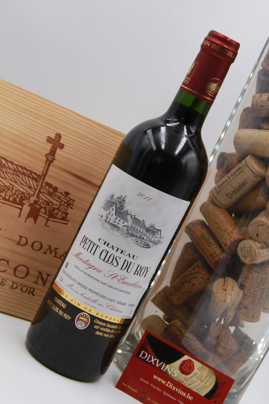 Chateau Petit Clos Du Roy   Montagne Saint Émilion.     2011