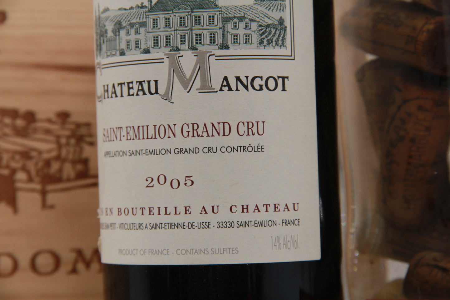 Château Mangot  — Saint-Émilion Grand Cru.     2005