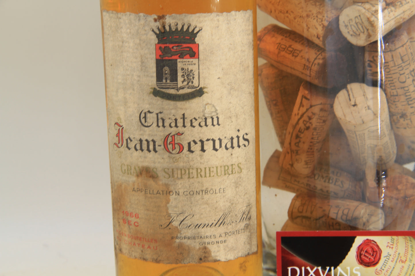 Chateau Jean Gervais ** 1966 ** Graves - Eric-Dixvins