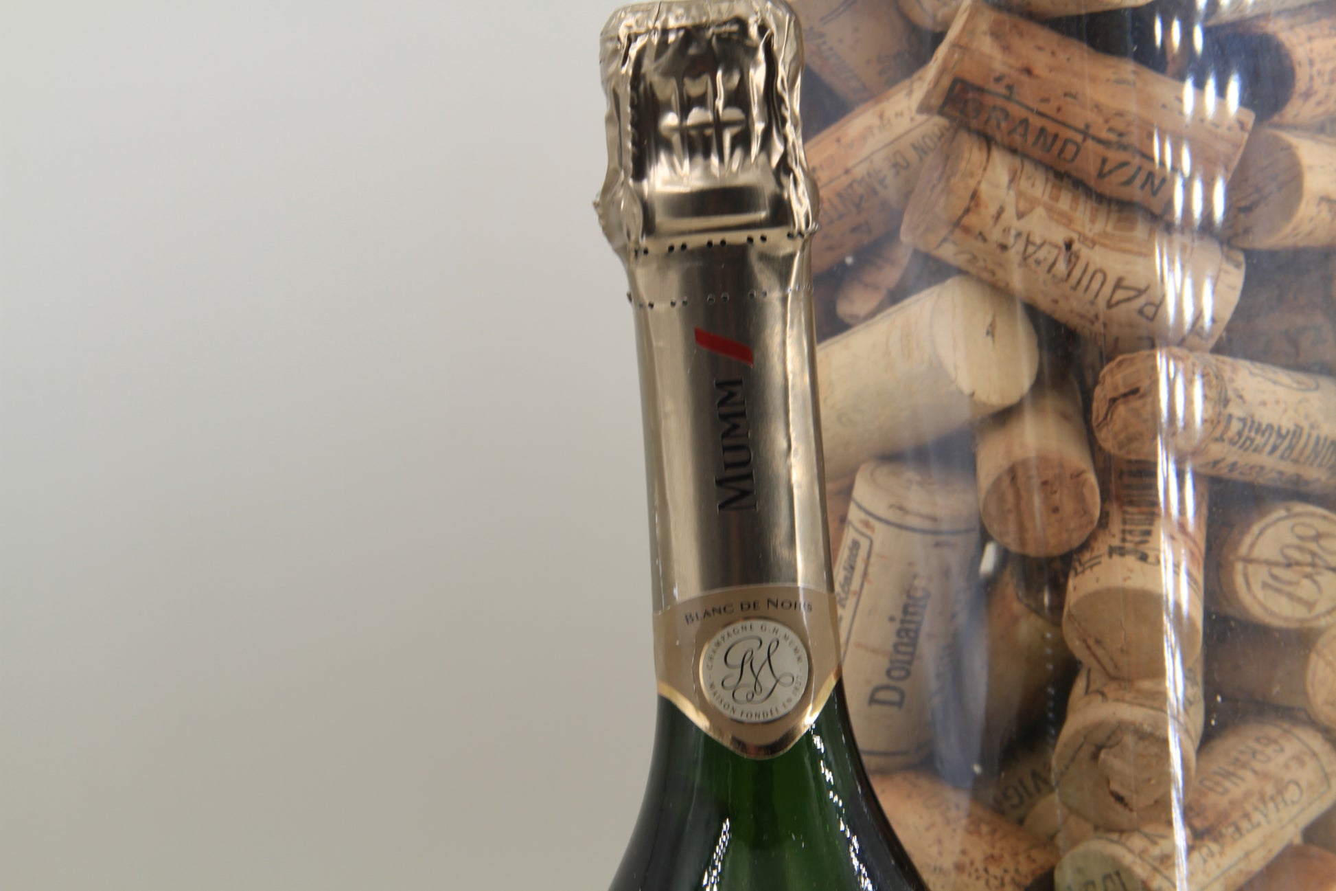 Champagne ** Blanc De Noir. ** Mumm - Eric-Dixvins