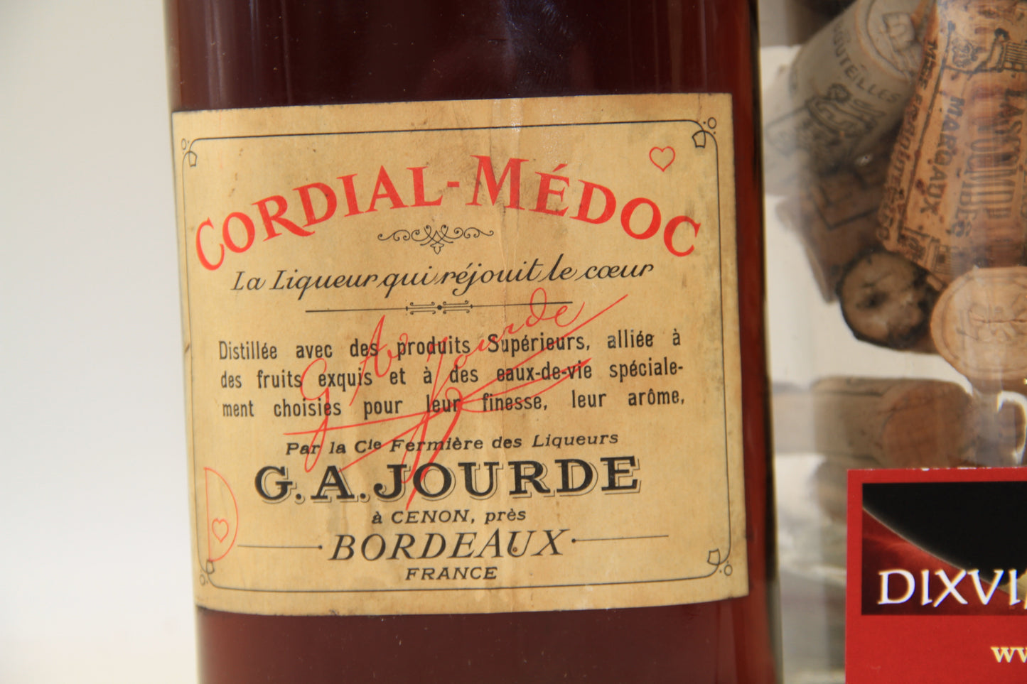 Cordial - Médoc ** Liqueur **      GA Jourde.         vielle bouteille des années 60 - Eric-Dixvins