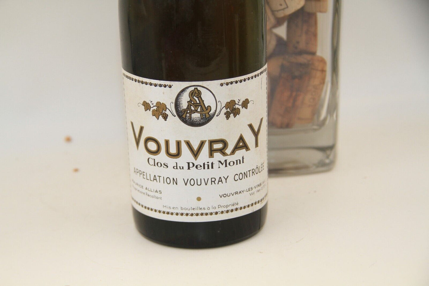 Vouvray   " Clos du petit mont " ** 1966 ** Domaine Alias - Eric-Dixvins