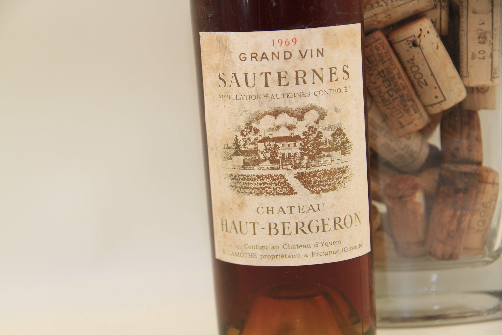 Chateau Haut Bergeron  "contigu au ch Yquem "  ** 1969 ** Sauternes - Eric-Dixvins