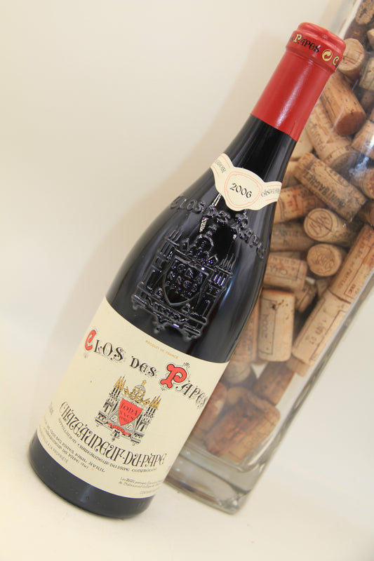 - Chateauneuf du Pape  **2006 ** Clos des Papes - Eric-Dixvins