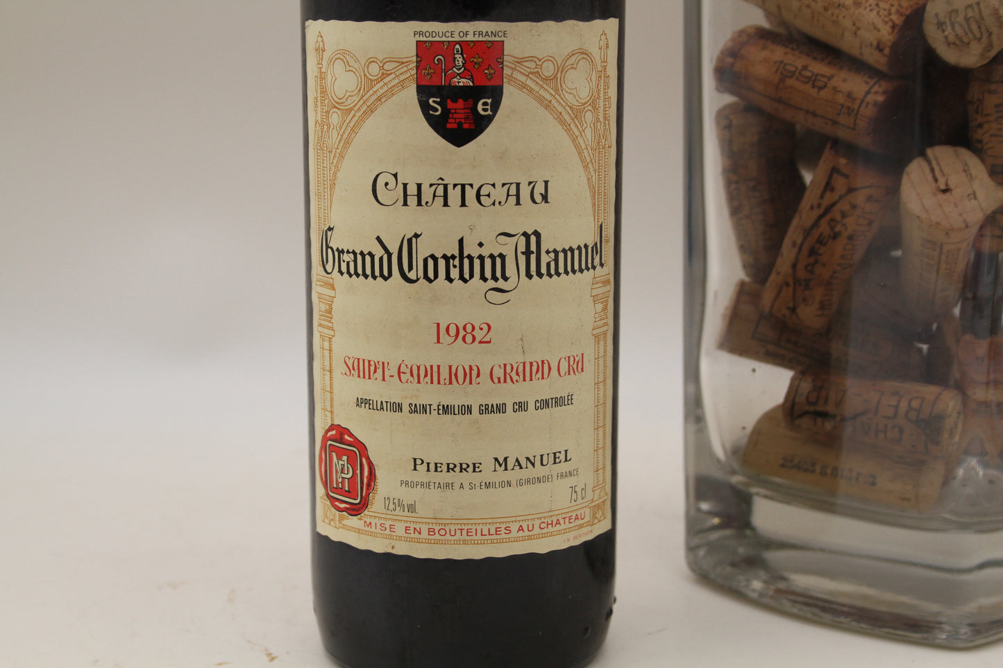 -Chateau Grand Corbin Manuel ** 1982 ** Saint Emilion Grand Cru - Eric-Dixvins