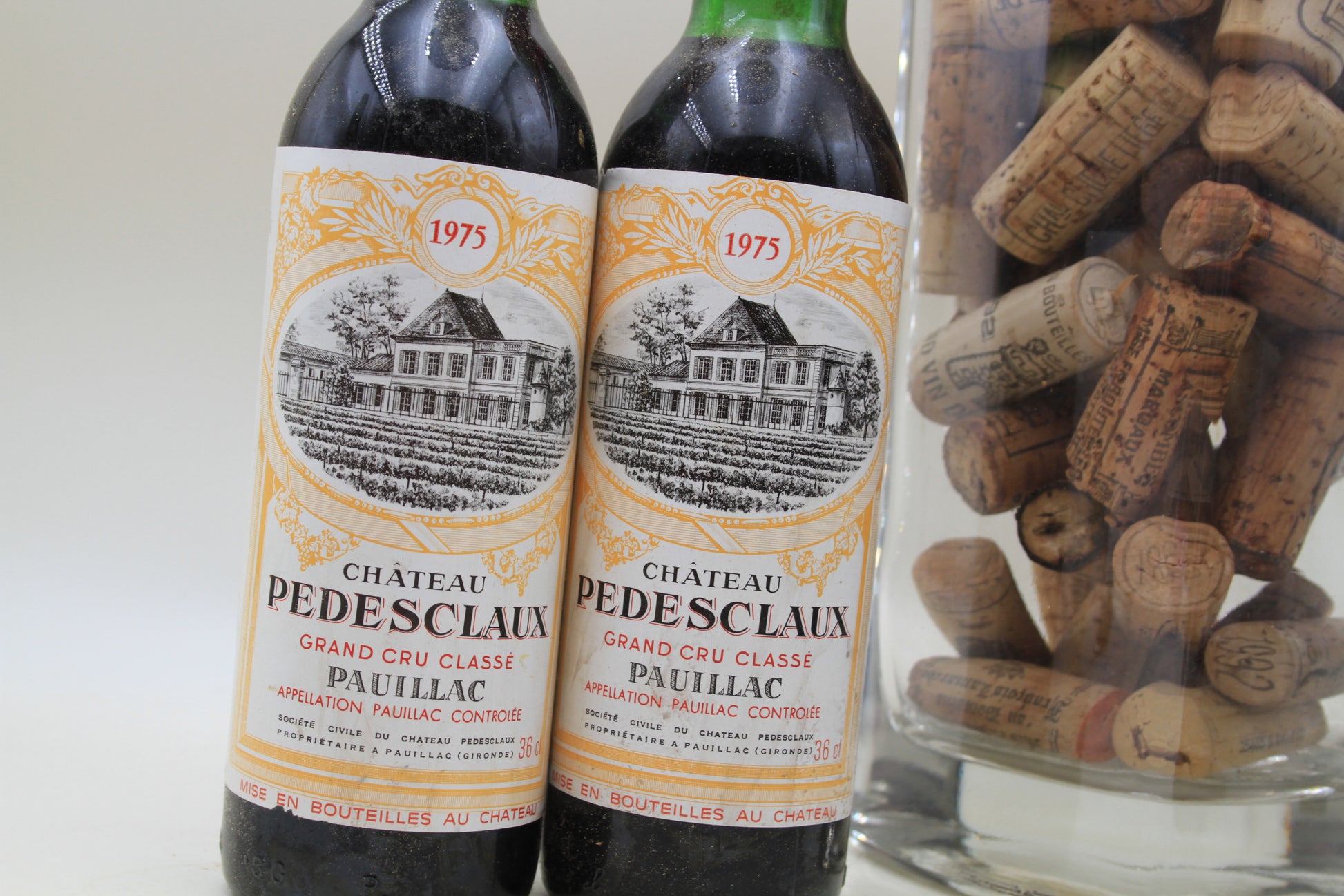 Chateau Pedesclaux **1975**  Grand Cru Classé Pauillac  37,5cl x2 - Eric-Dixvins