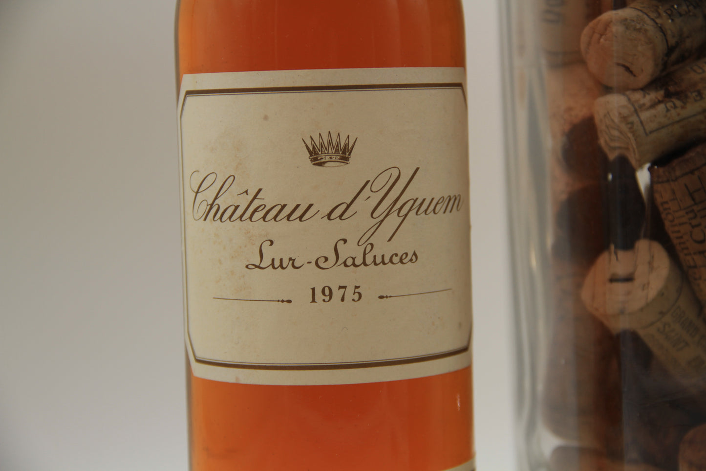 - Chateau Yquem ** 1975 ** 1 er Grand Cru Classé - Eric-Dixvins