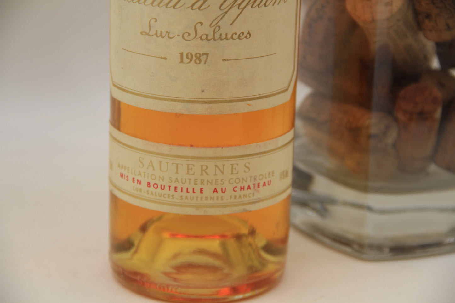 - Chateau Yquem ** 1987 ** 1 er Grand Cru Classé - Eric-Dixvins