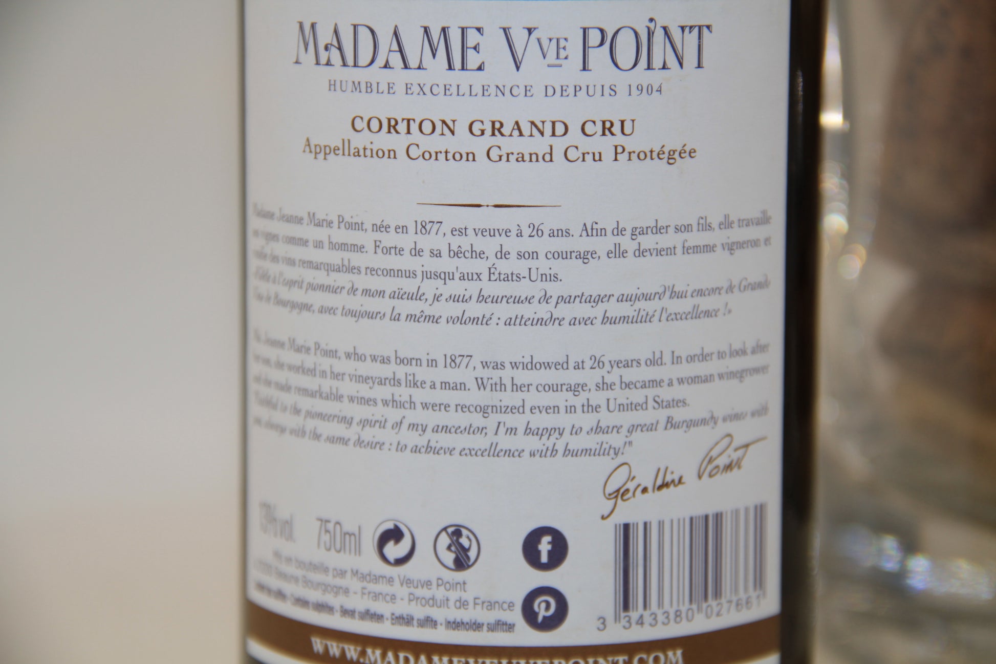 - Corton  Grand Cru  ** 2015 ** Madame Veuve Point - Eric-Dixvins