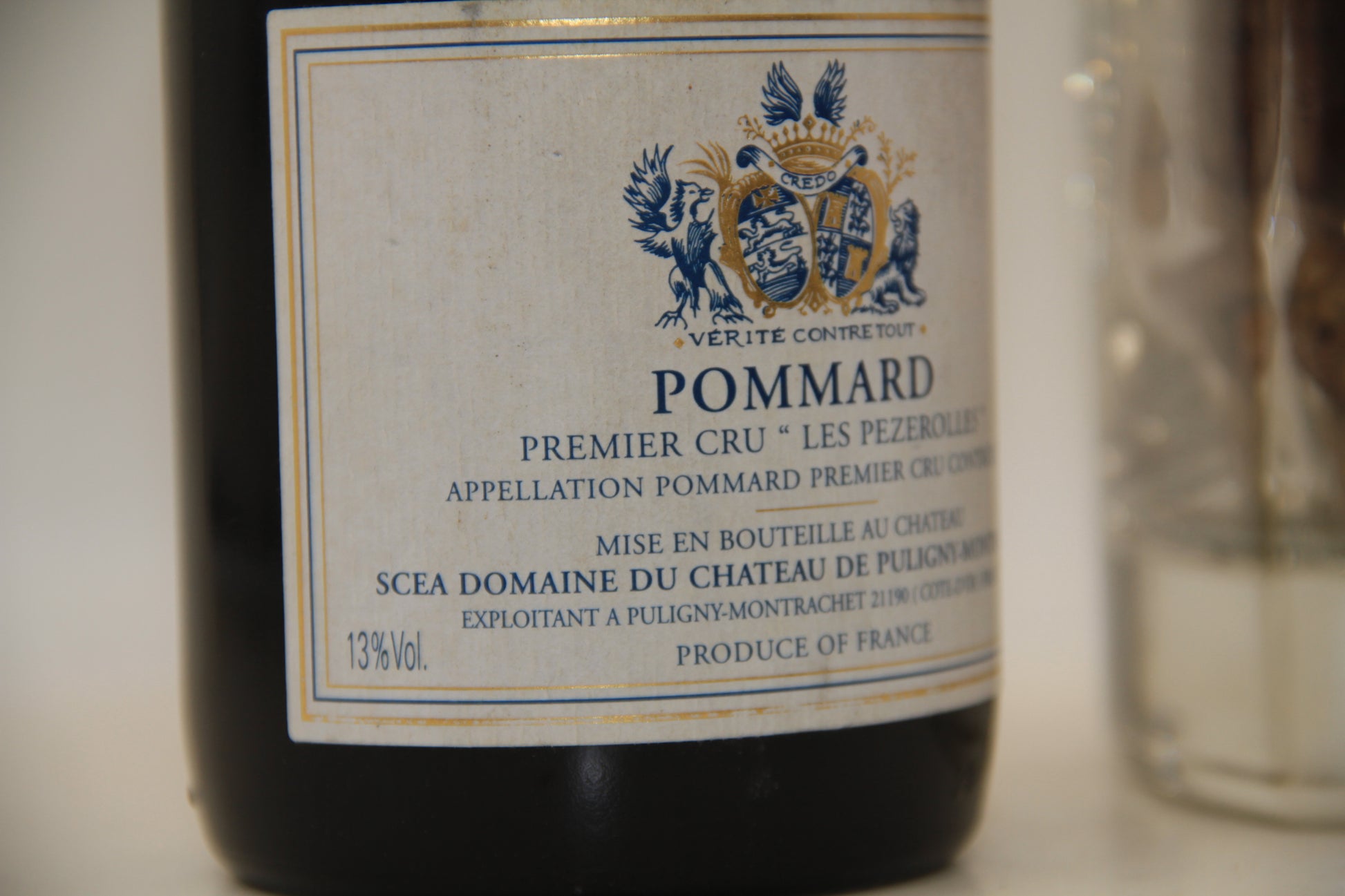 - Pommard 1er Cru " Les Pezerolles " ** 1996 ** Chateau De Puligny Montrachet - Eric-Dixvins