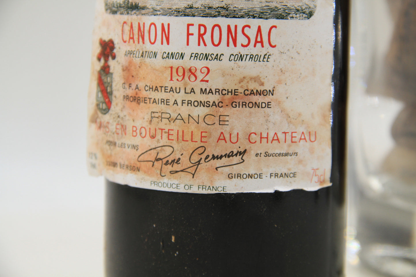 Chateau La Marche Canon. ** 1982 ** Canon Fronsac - Eric-Dixvins