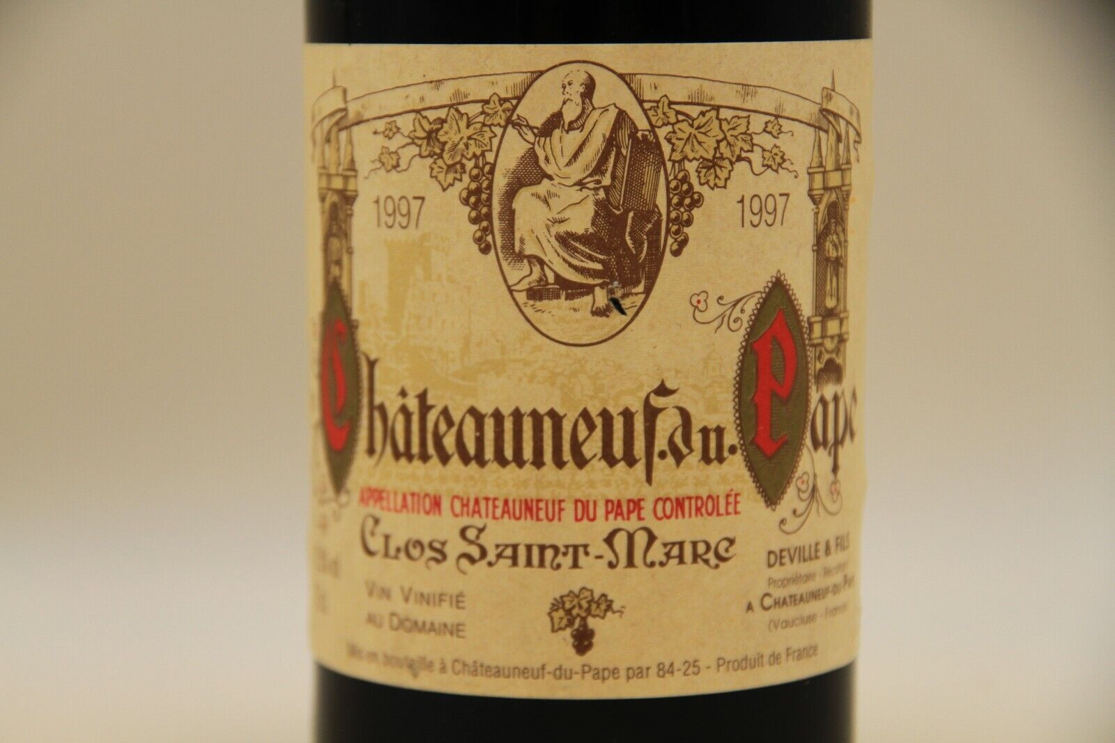 - Chateauneuf du Pape  " Clos Saint Marc " **1997 ** Deville et Fils - Eric-Dixvins