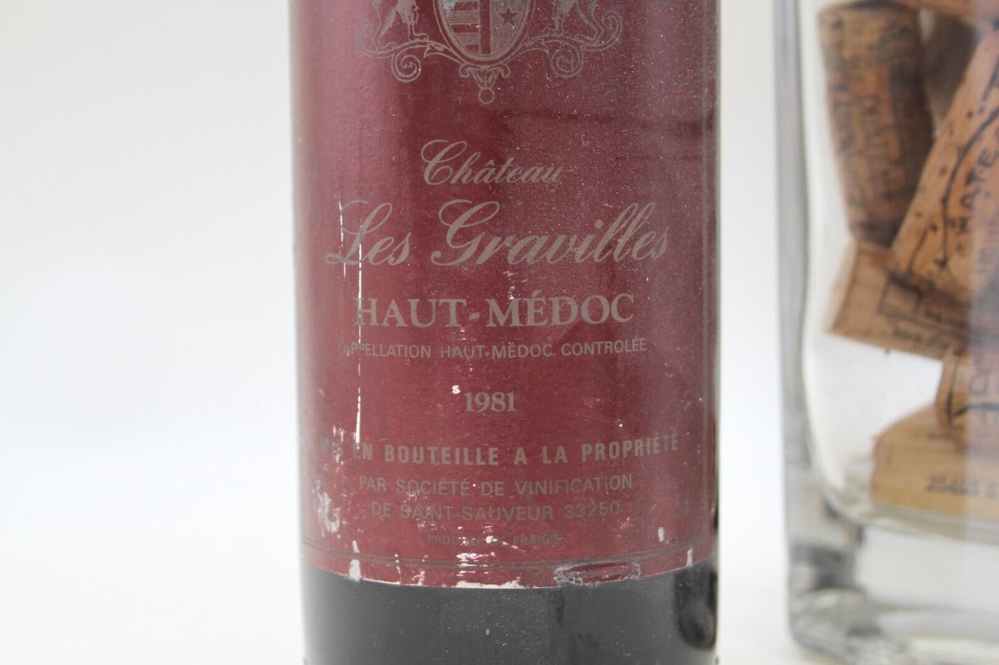 Chateau Les Gravilles  ** 1981 ** Haut-Médoc - Eric-Dixvins